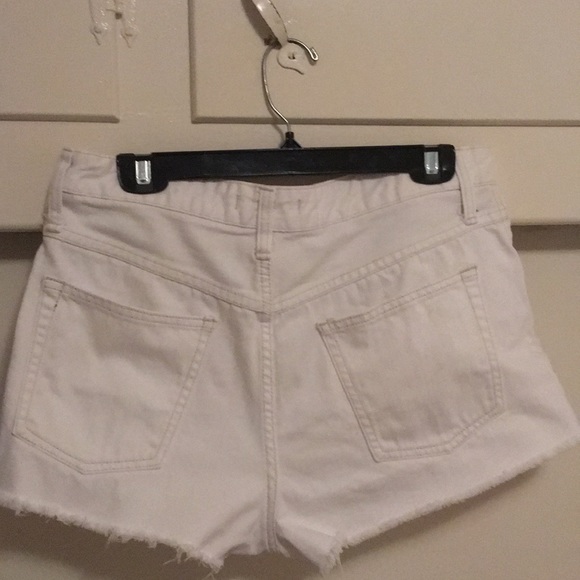 Free People button down white shorts, size 31 - Picture 4 of 4